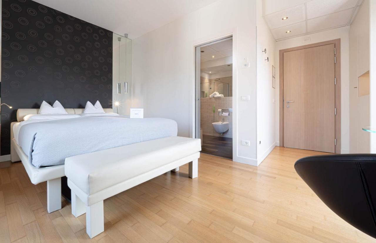 Hotel Tobago Garda (Verona)